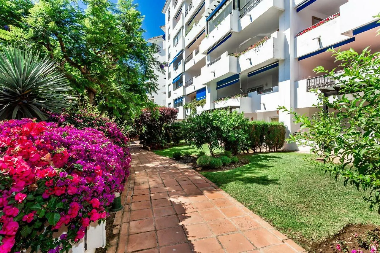 By Riva - Spectacular Studio In Medina Garden Of Puerto Banus Apartment Marbella 0*,